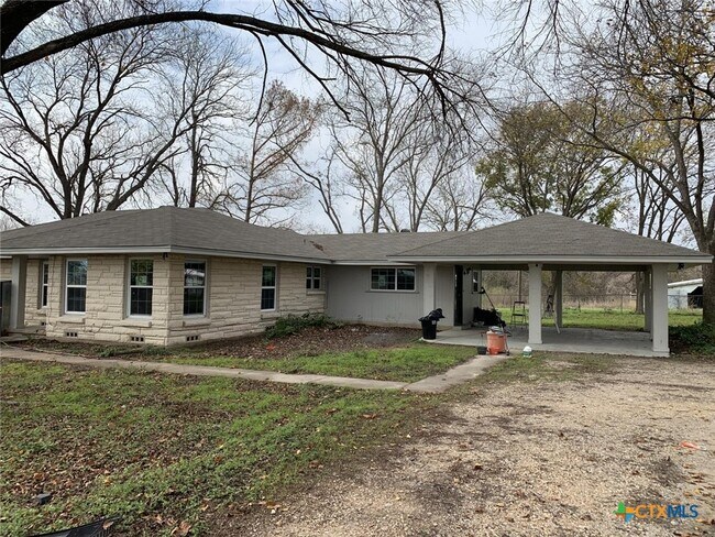 Building Photo - 1902 State Hwy 95