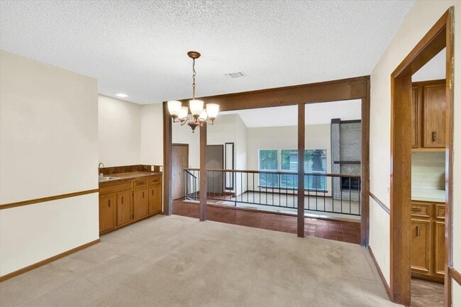 Building Photo - 2015 Mistywood Dr