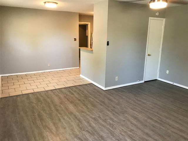 Building Photo - 118 Maple St