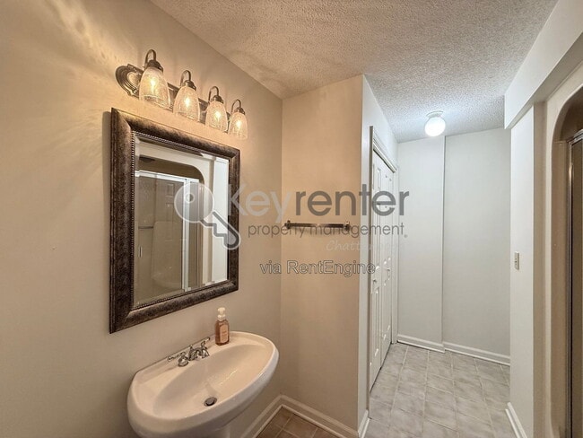 Building Photo - 6407 Harbor Master Dr