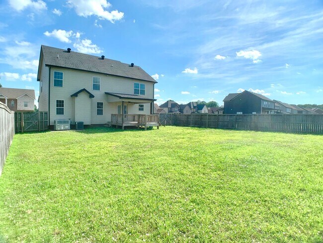 Building Photo - 1734 Ellie Piper Cir