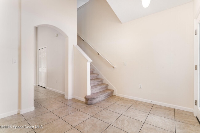 Building Photo - 1695 Litchfield Dr