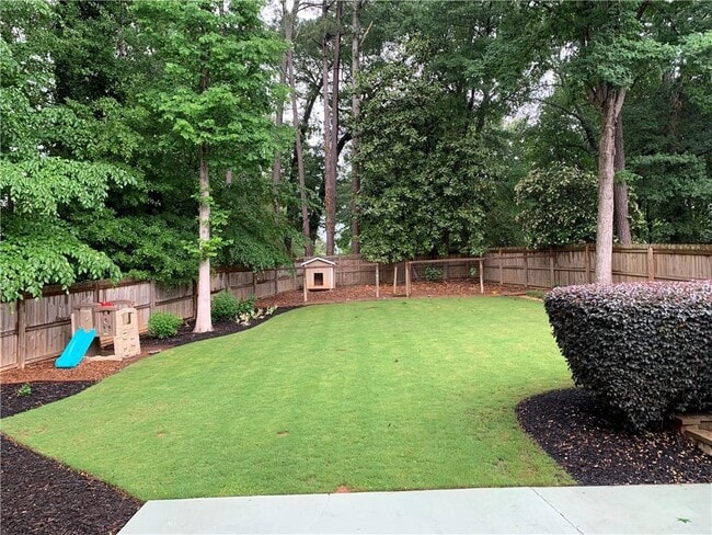 Building Photo - 9695 N Pond Cir
