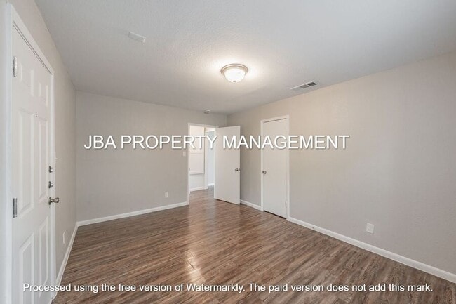 Building Photo - 5433 Houghton Ave