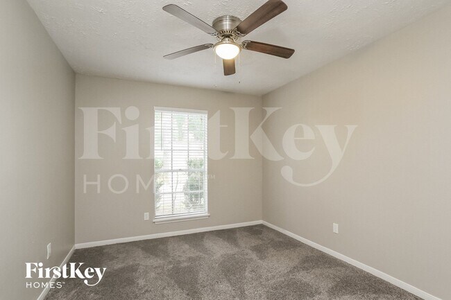 Building Photo - 22707 Earlmist Dr