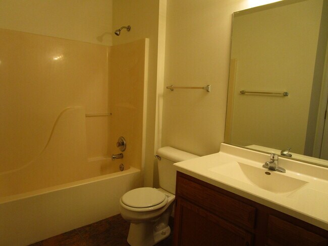 Building Photo - 5013 Roscoe Rdg