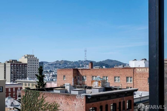 Building Photo - 900 Bush St