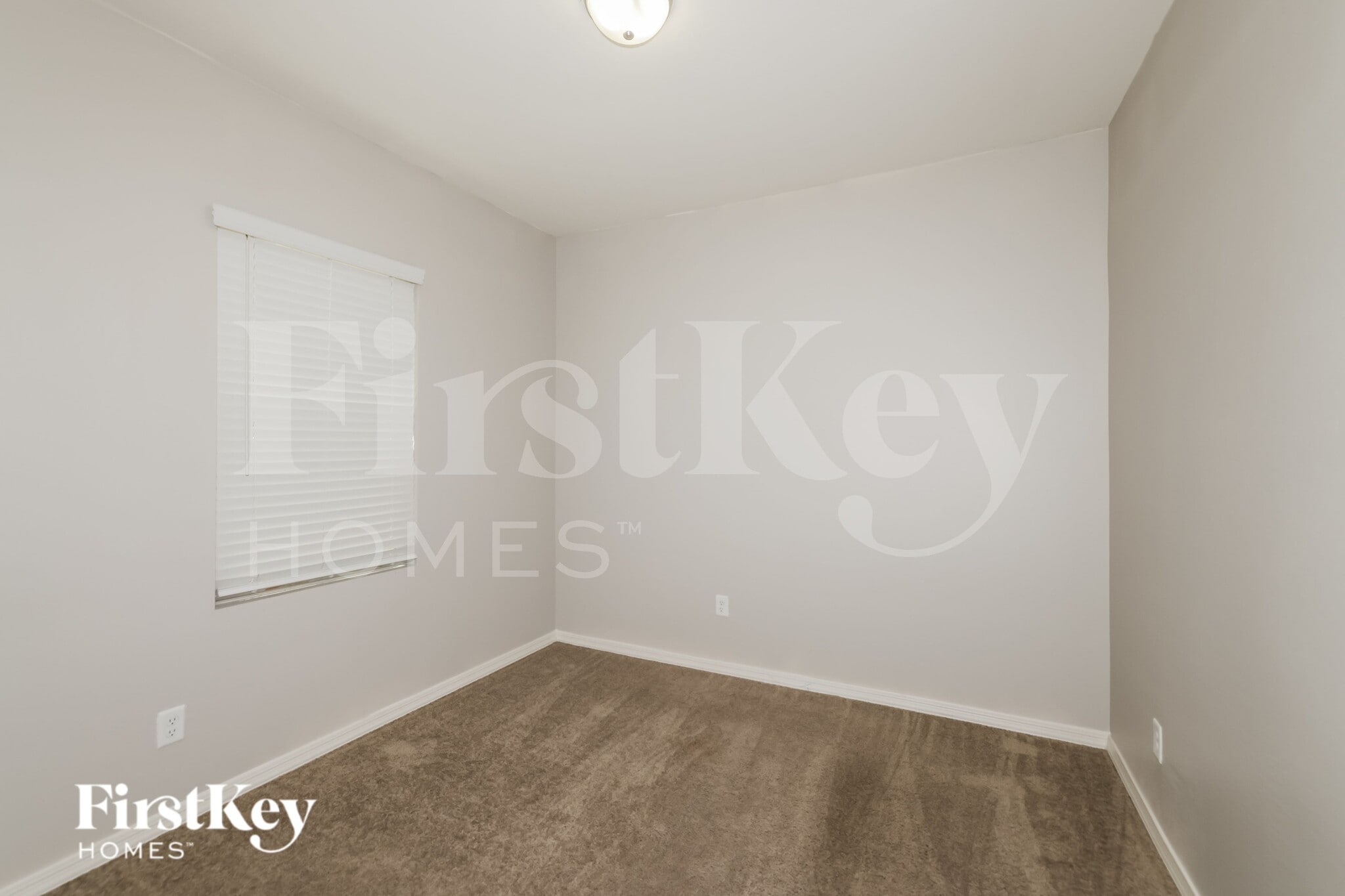 Building Photo - 20016 W Woodlands Ave