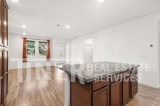 Building Photo - 2991 Melo Pearl St