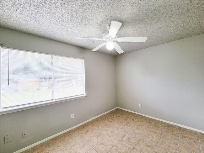 Building Photo - 17706 Glenhagen Ct