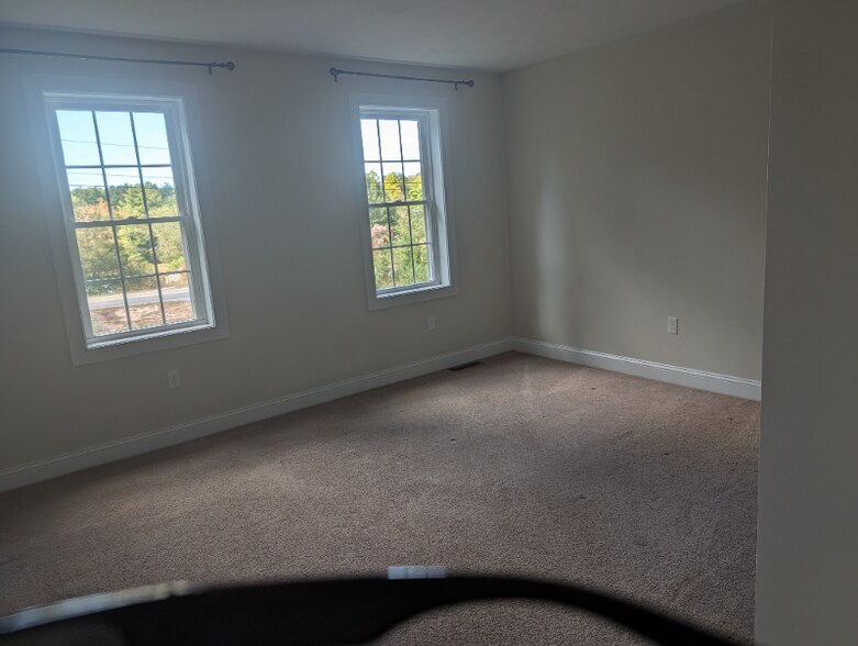 Building Photo - 55 Wenham Rd