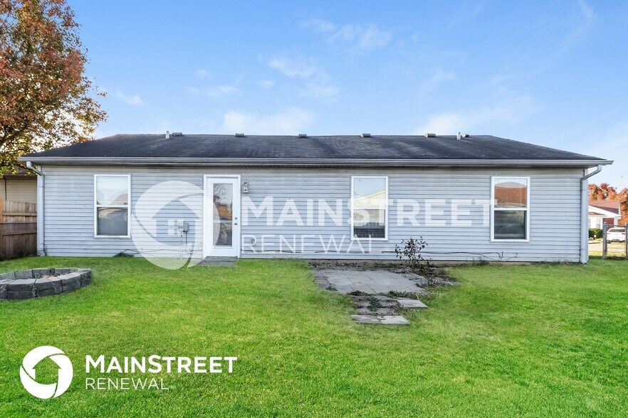 Building Photo - 9611 Combs Ln