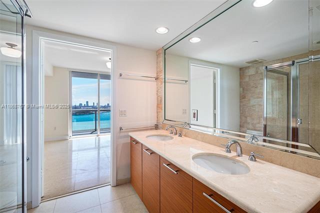 Building Photo - 50 Biscayne Blvd