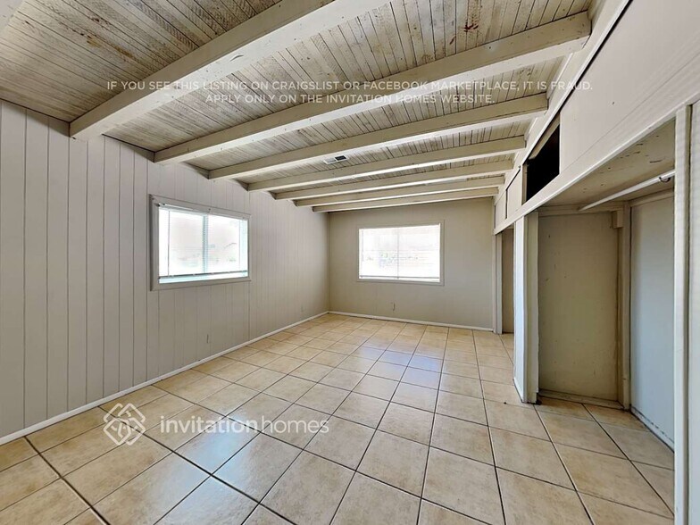 Building Photo - 6116 W Monterey Way