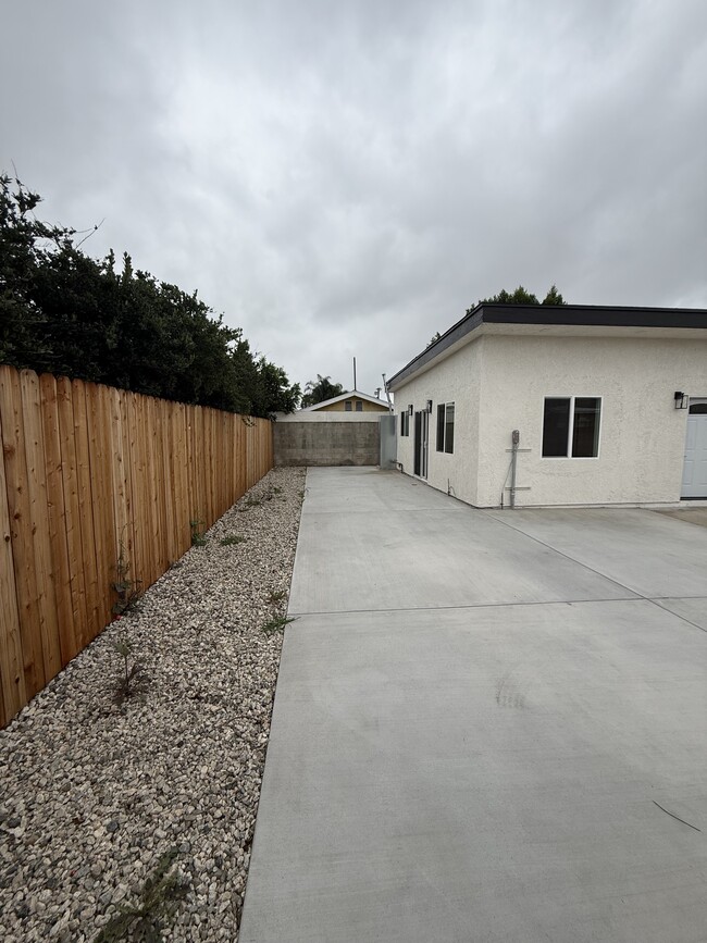 Building Photo - 13040 Terra Bella St