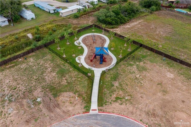 Building Photo - 25 Xavier Ave