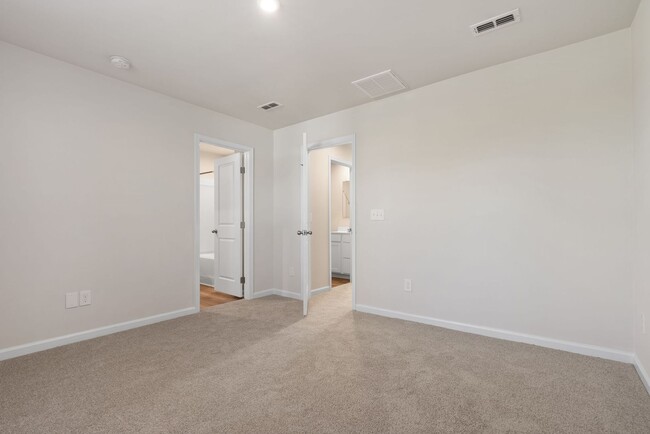 Building Photo - 109 Brooklane Ct