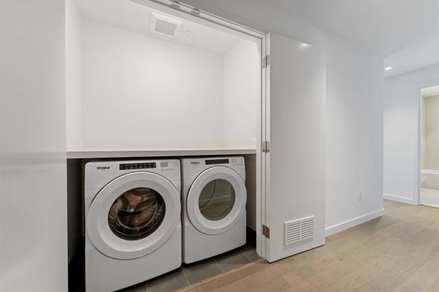 Building Photo - 2 bedroom in Bellevue WA 98004