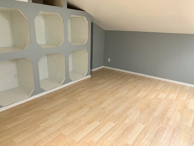 Building Photo - 14251 Desert Bush Dr