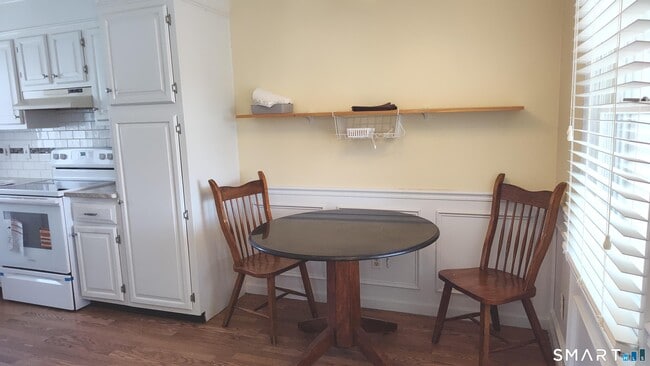 Building Photo - 15 Bon Air Ave