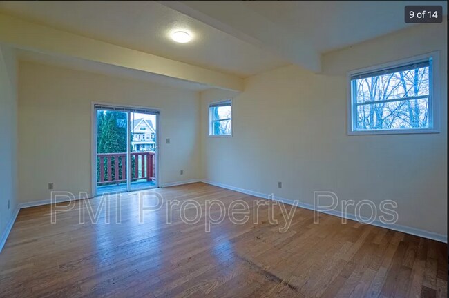 Building Photo - 3027 N 2nd St