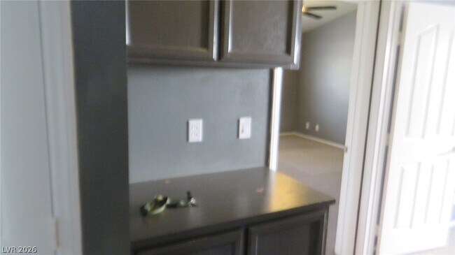 Building Photo - 5608 Crimson Ridge Dr