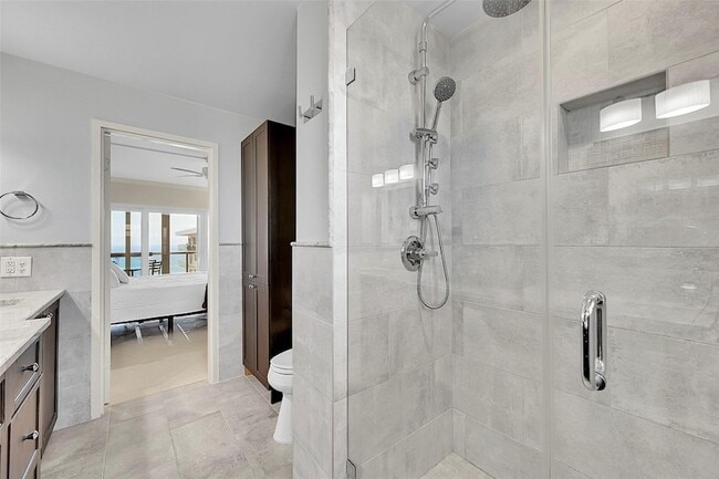 Building Photo - 111 N Pompano Beach Blvd