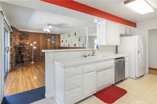 Building Photo - 11543 Swinton Ave