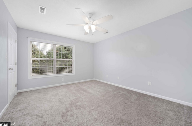 Building Photo - Now Available | 2 Bedroom 2.5 Bath | Bristol, TN