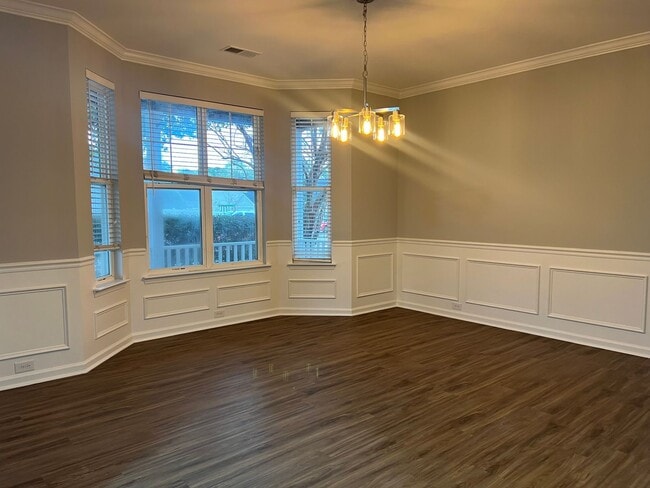 Building Photo - Lovely Bluffton Park House