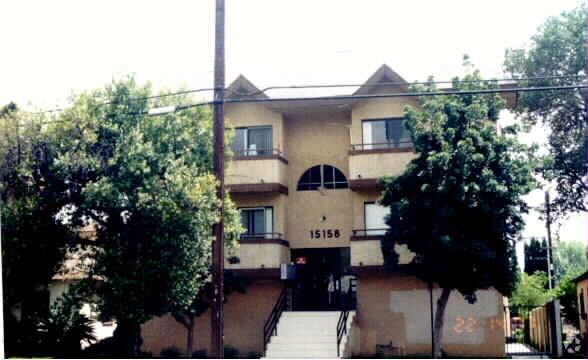 Building Photo - 15158 Roscoe Blvd