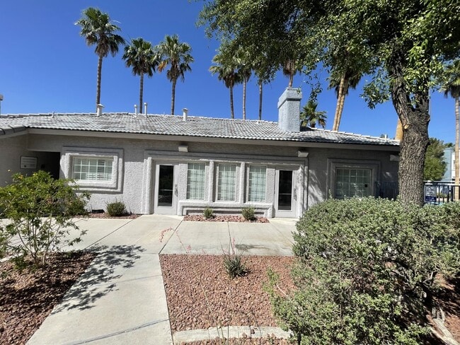 Building Photo - DOWNSTAIRS GREEN VALLEY CONDO | COVERED PATIO | COMMUNITY POOL + FITNESS CENTER