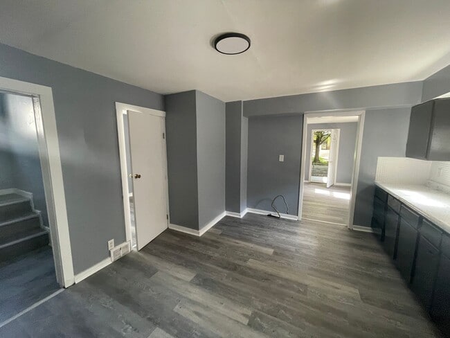 Building Photo - SECTION 8 and EDEN Accepted!! Spacious New...