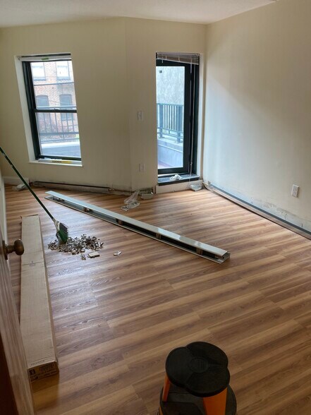 Building Photo - 409 Massachusetts Ave