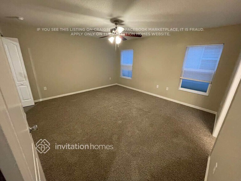 Building Photo - 10153 Winding River Rd