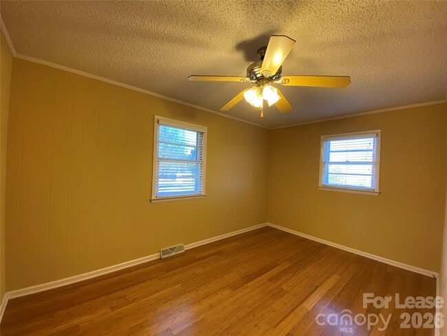 Building Photo - 203 Ratchford Farm Rd