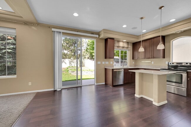 Building Photo - $2,595.00 - 3 Bed, 2.5 Bath Single Family ...