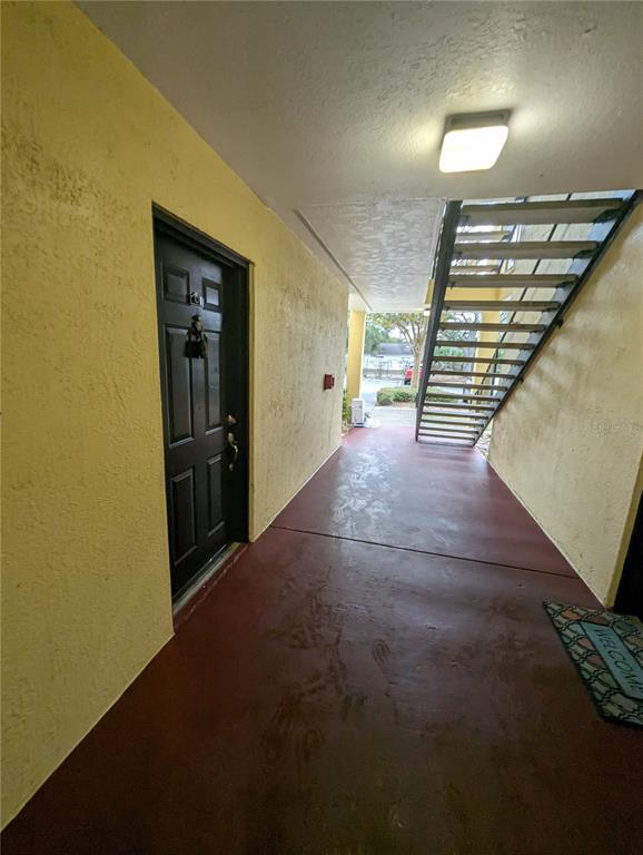 Building Photo - 2071 Dixie Belle Dr