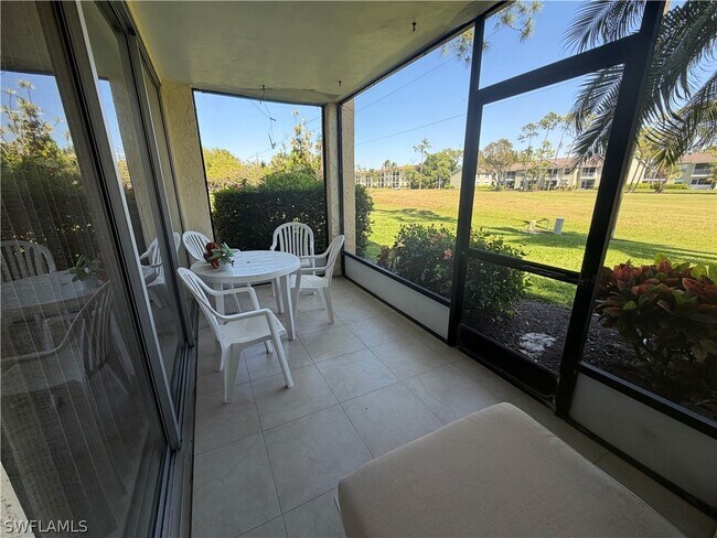 Building Photo - 1085 Forest Lakes Dr