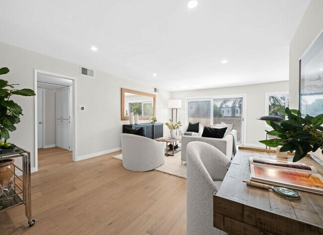 Building Photo - 1388 Ala Moana Blvd