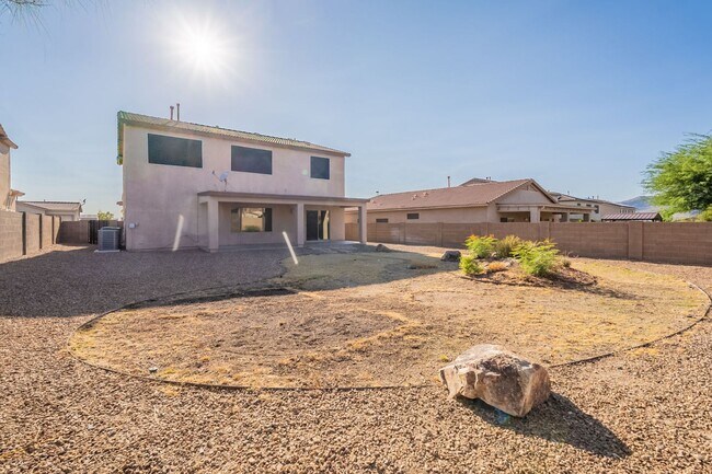 Building Photo - Pet-Friendly 4 Bedroom Rental in Tucson wi...