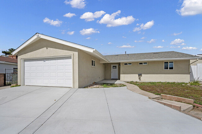 Primary Photo - 3352 Altadena Ave