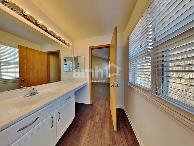 Building Photo - 2735 Lahinch Dr