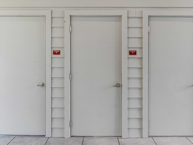 Storage closet - 68 Craven St