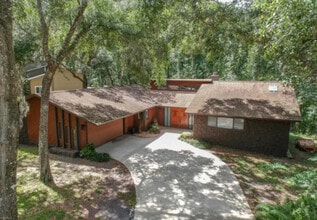 Building Photo - 500 Raintree Trail