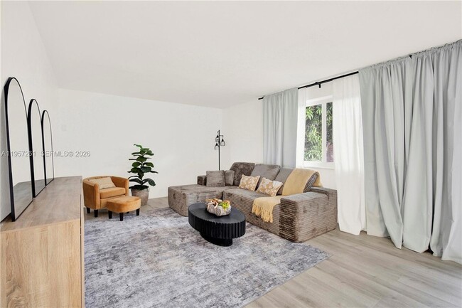 Building Photo - 51 NE 56th Ct