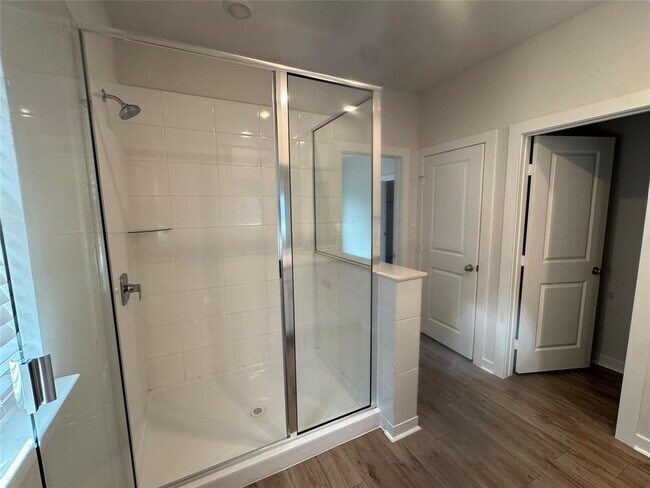 Building Photo - 105 Sorghum Dr