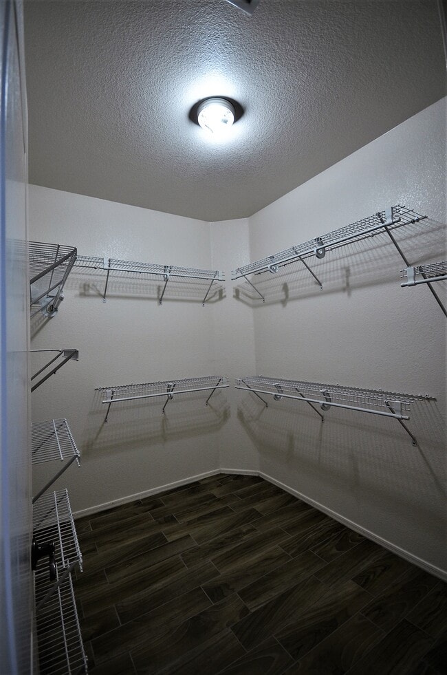 Building Photo - 3660 E Temecula Way