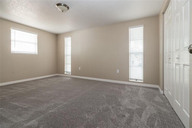 Building Photo - 6633 Tripoli Way