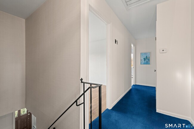 Building Photo - 56 Drake Ln